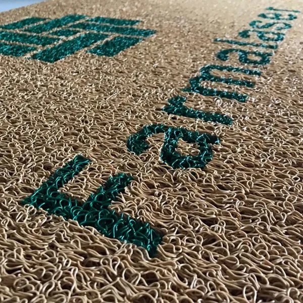 Zerbino spaghetto intarsiato con Logo su misura